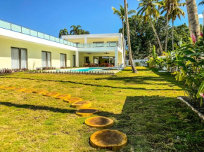 Luxury Villa: beach, pool, tropical garden